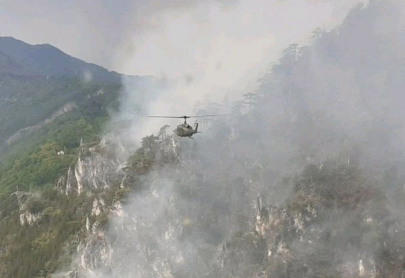 Požar kod Boračkog jezera se širi: Danas od kanadera nema ništa