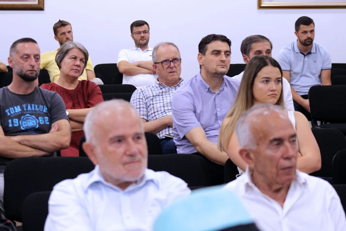 U Centru za kulturu Mostar promovirana knjiga ''Husein Husaga Ćišić''