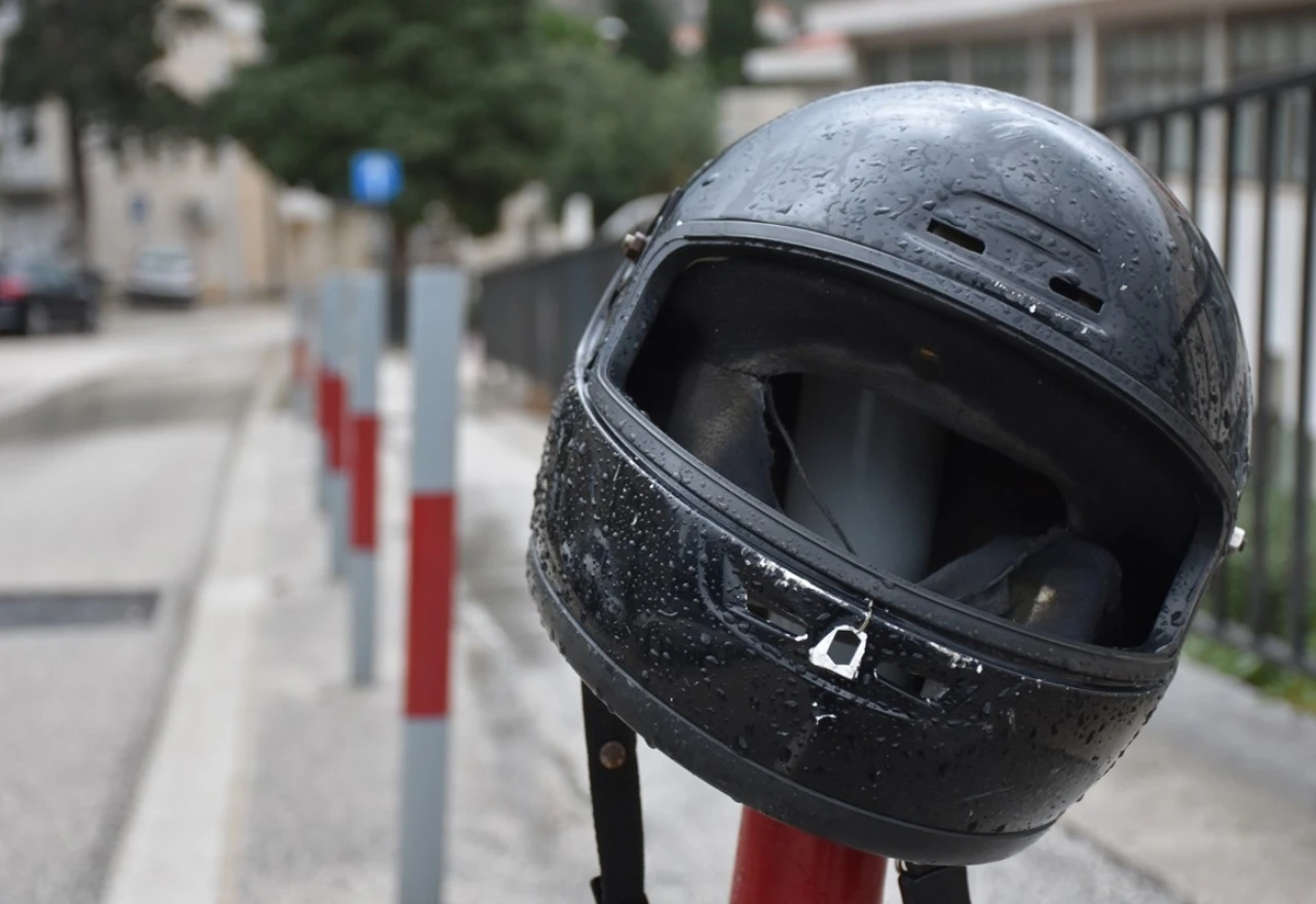 Mostar: Motociklist teško ozlijeđen u prometnoj nesreći 