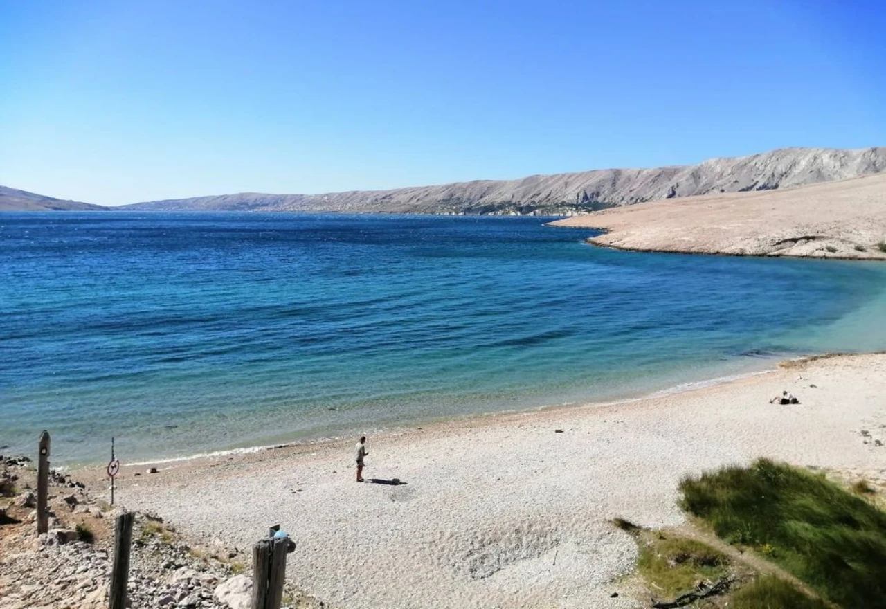Jedinstvene plaže kakve možete pronaći samo na hrvatskom otoku soli i janjetine