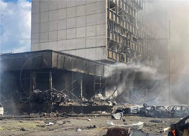 Najmanje 20 civila poginulo u ruskom napadu