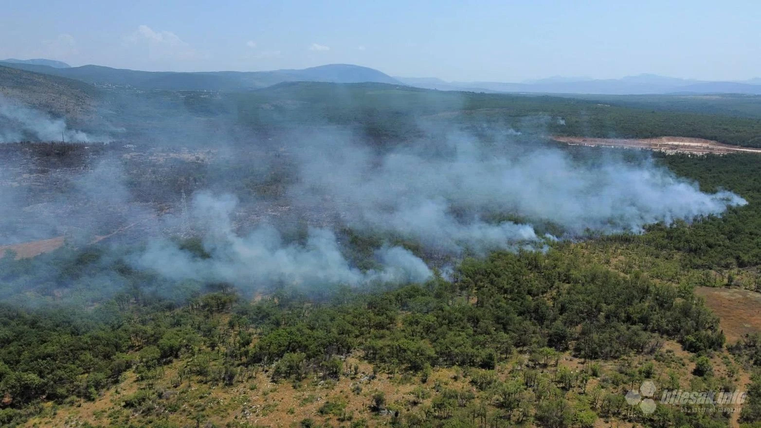 Požari na Bišću polju i u Salakovcu