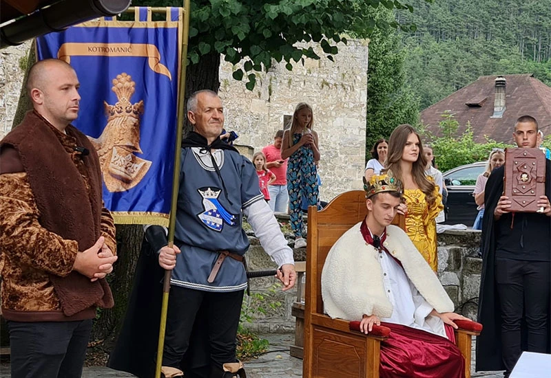 Nakon kralja u Tomislavgradu, kralj i u Jajcu