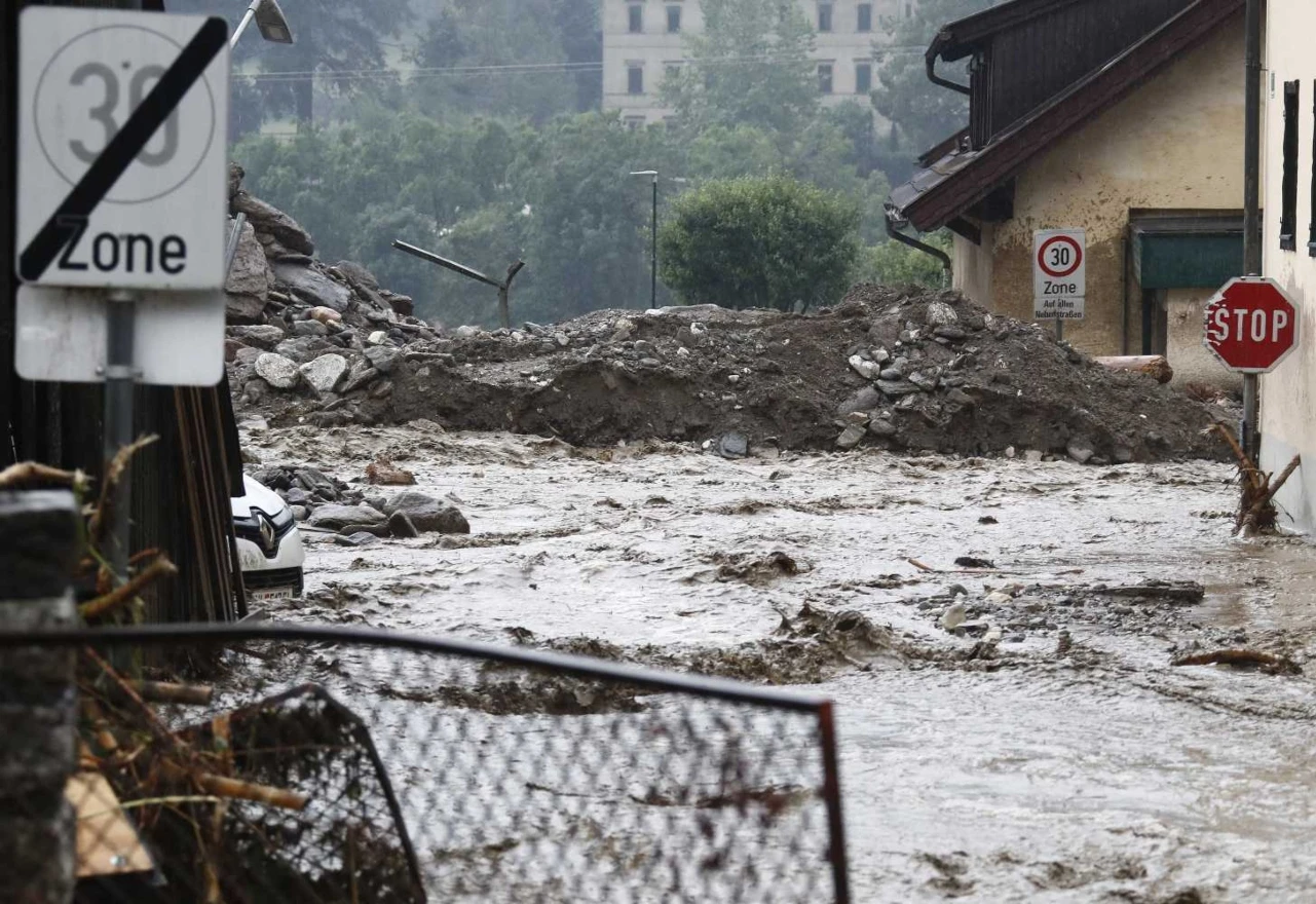 Snažno nevrijeme pogodilo Austriju, jedna osoba poginula