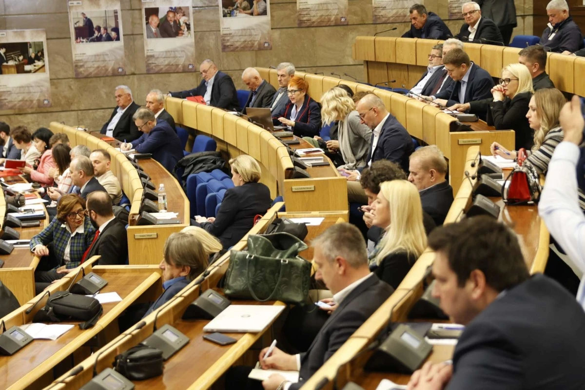 Oboren izvještaj o radu Vlade Federacije BiH