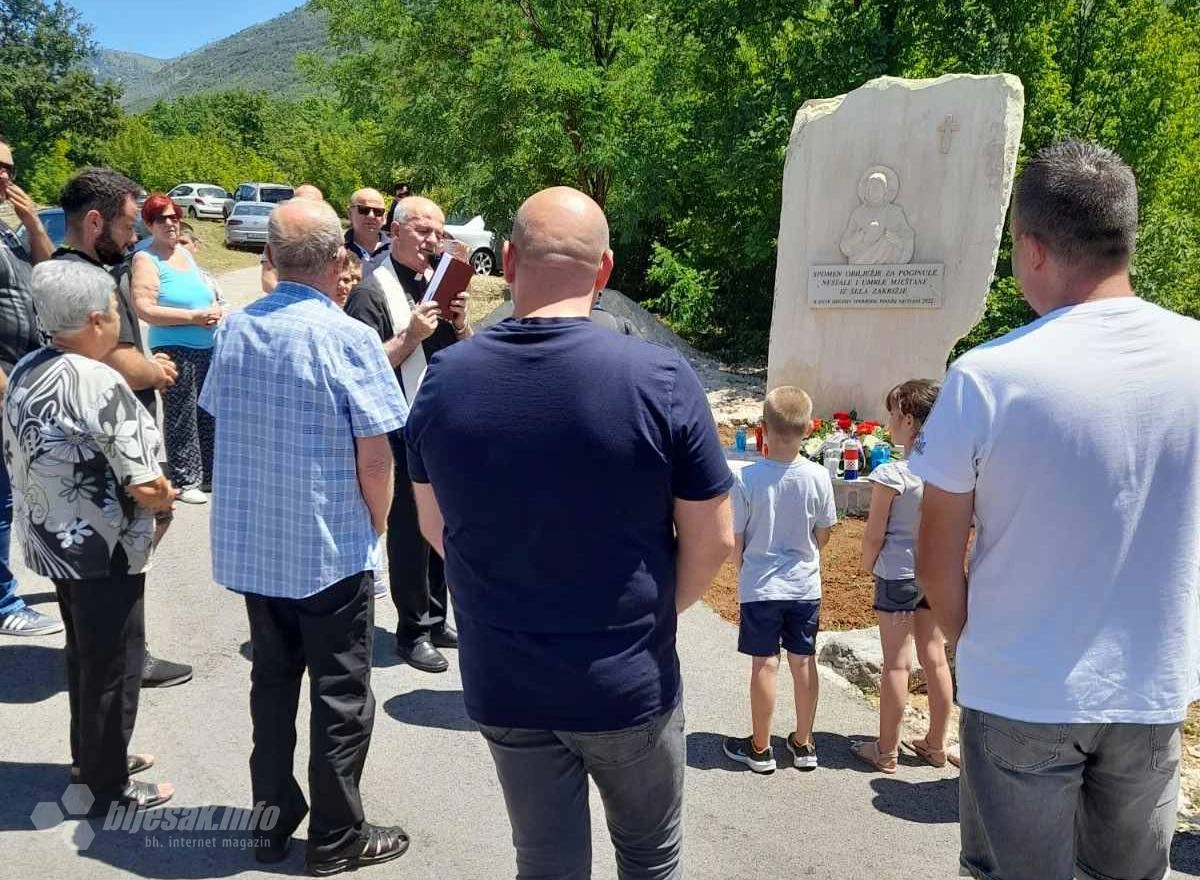 Otkriven spomenik poginulim braniteljima u Zakrižju