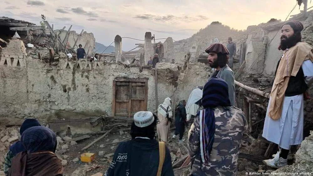 Afganistan: U potresu poginulo gotovo tisuću ljudi