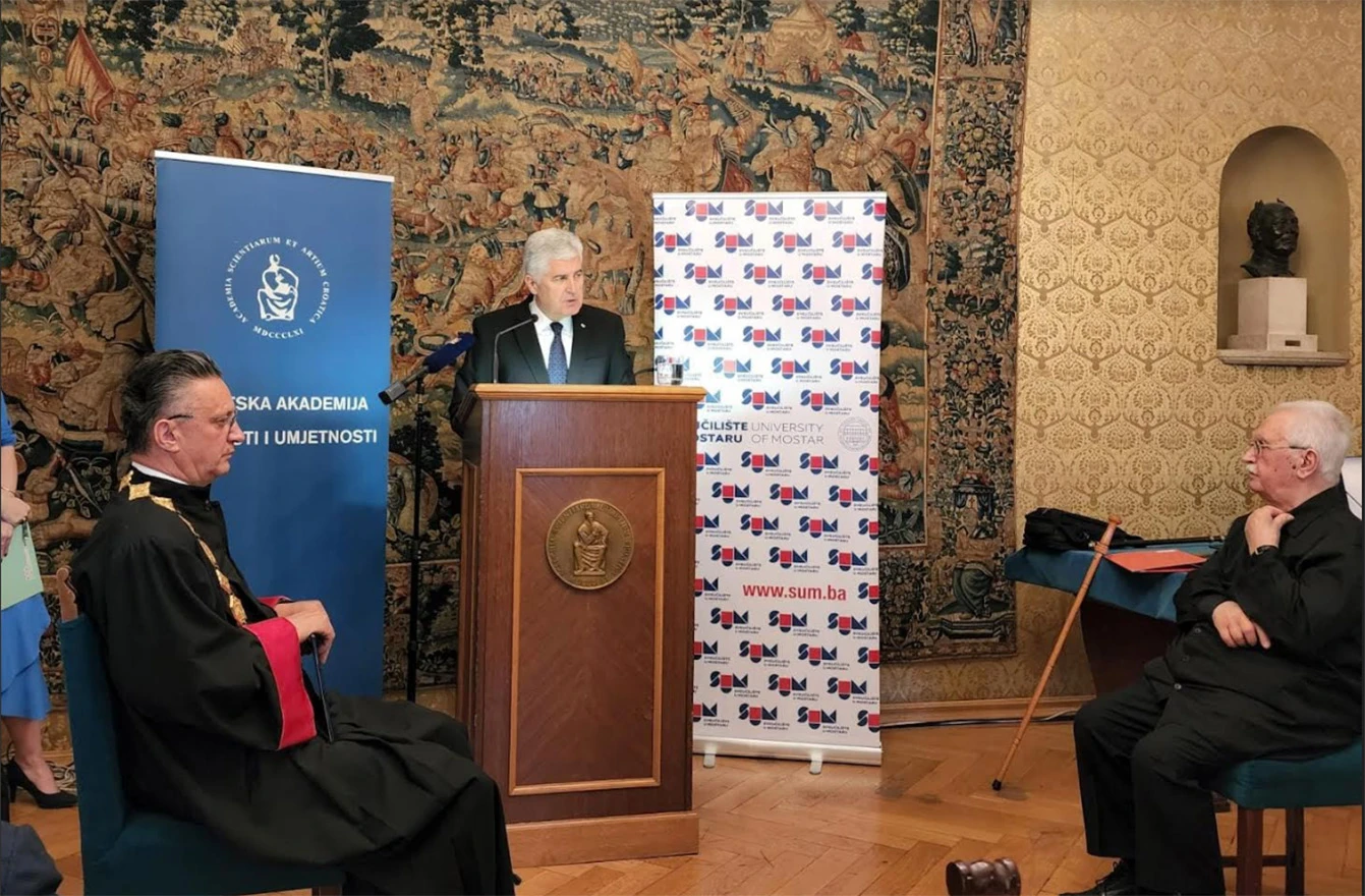 Čović Aralici uručio počasni doktorat