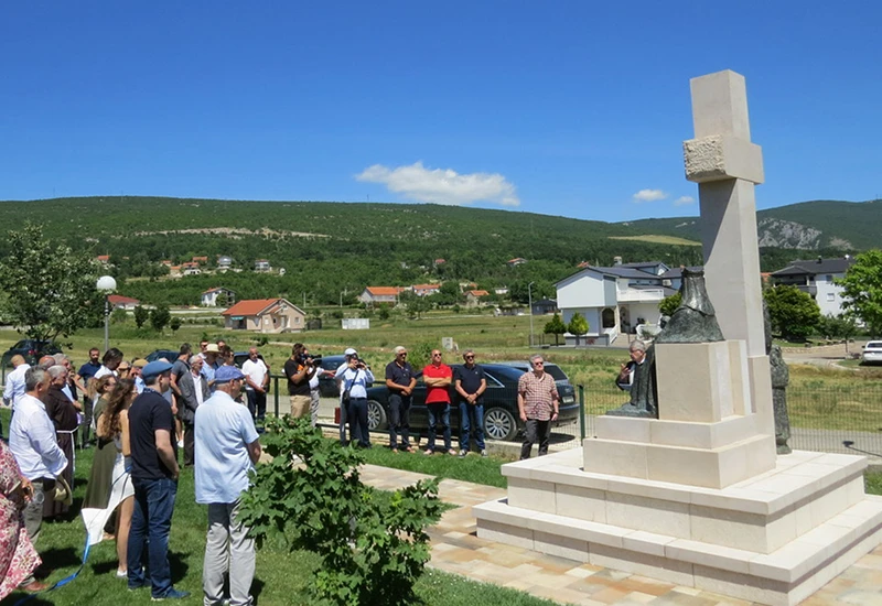 Selo Čitluk: Predstavljena dva vrijedna kiparska djela