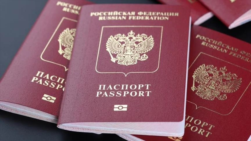 Četiri mjeseca nakon invazije Ukrajina uvodi vize za ruske građane