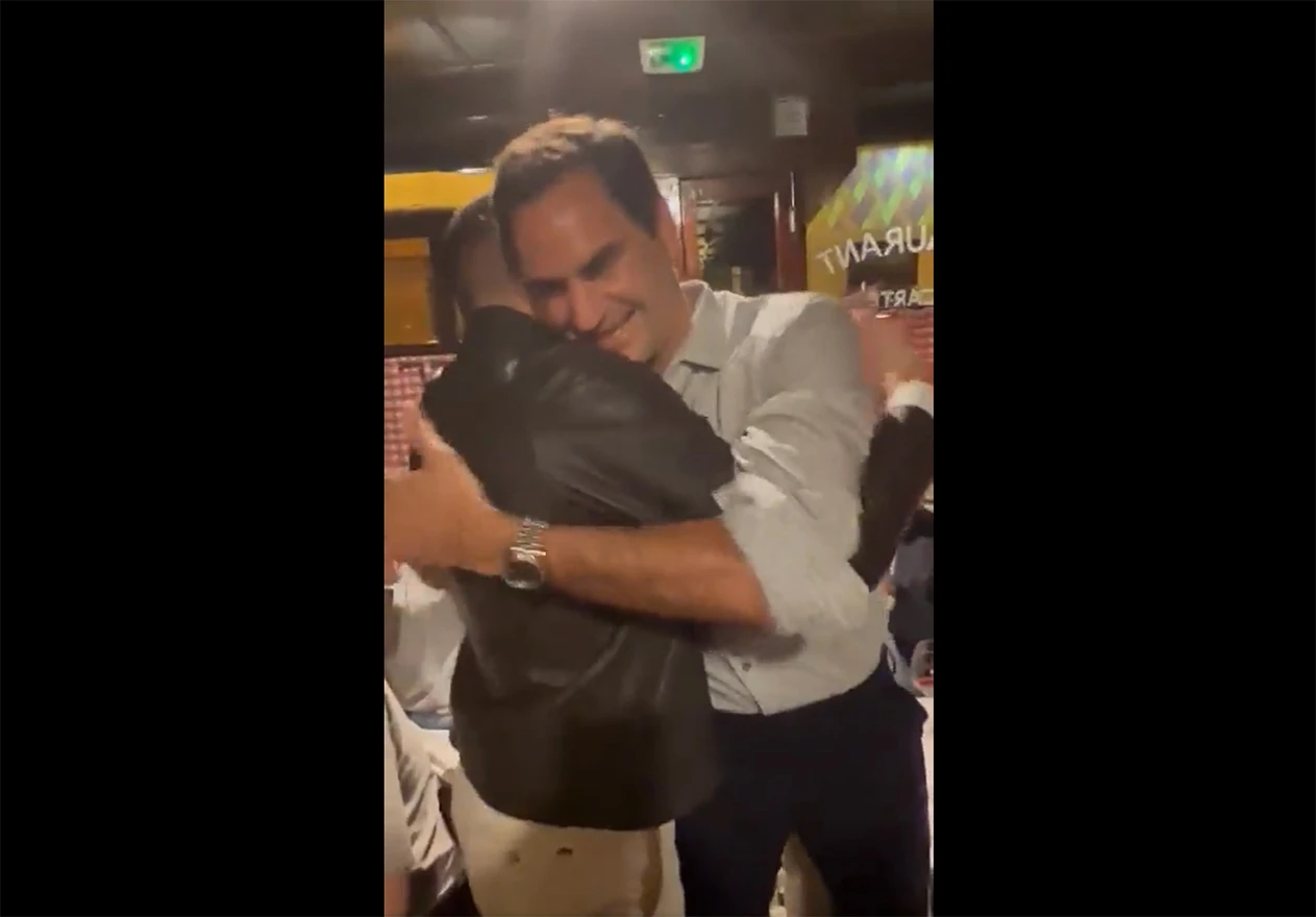 VIDEO: Kad je Federer vidio što je njegov obožavatelj istetovirao na ruci, odmah ga je zagrlio