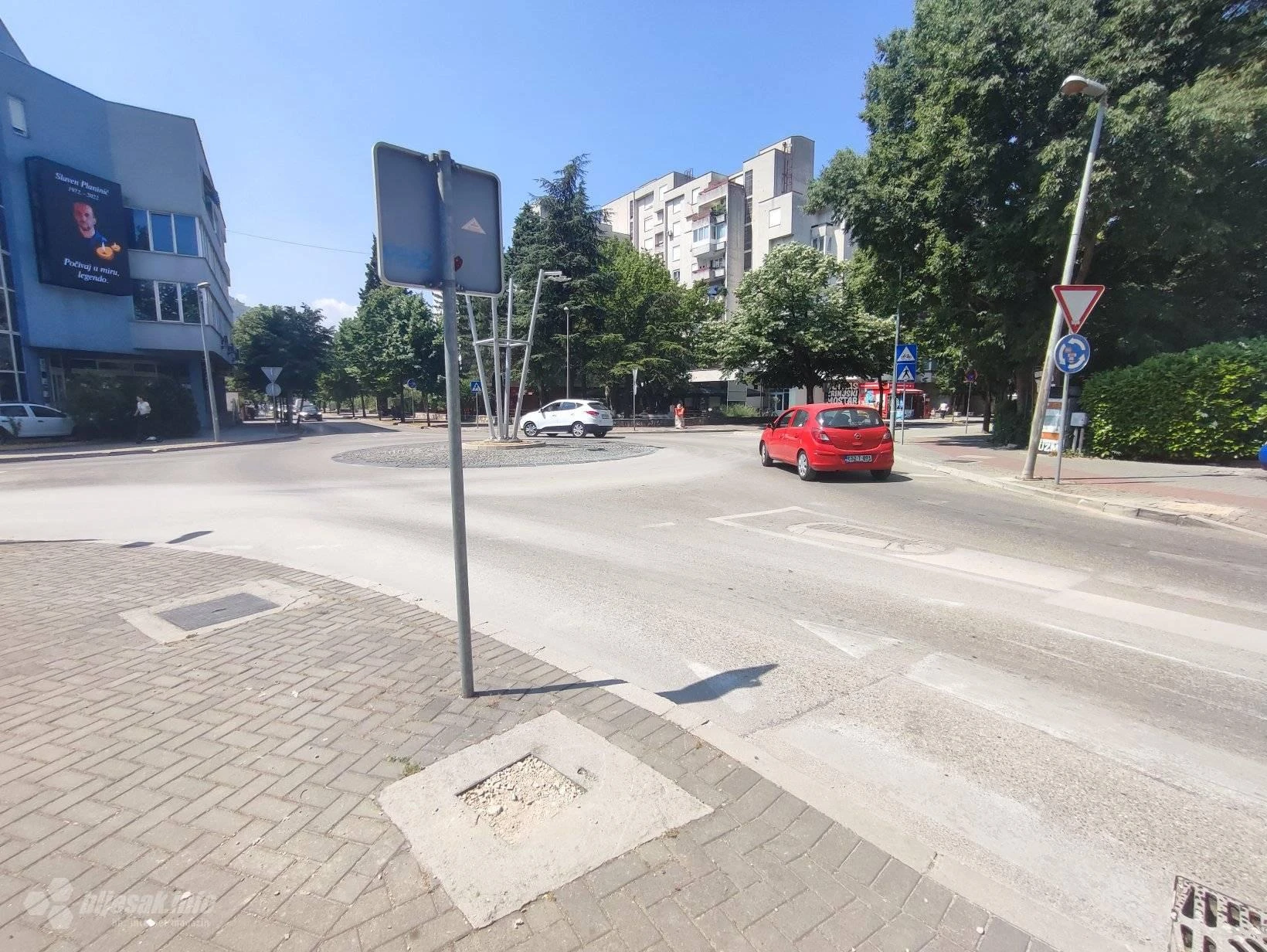 Konačno skinuti semafori s kružnog toka