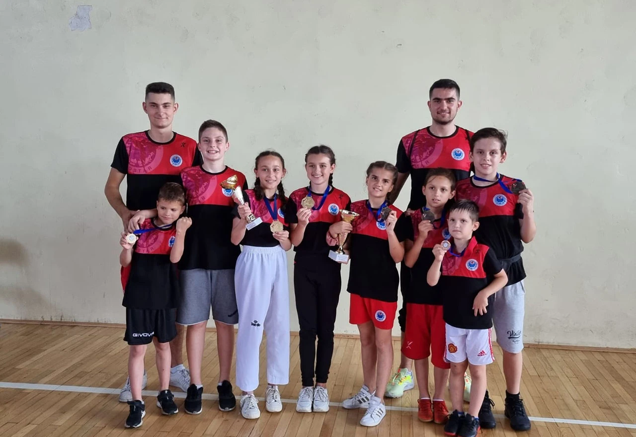 Sedam medalja i dva pehara za Taekwondo klub Zrinjski