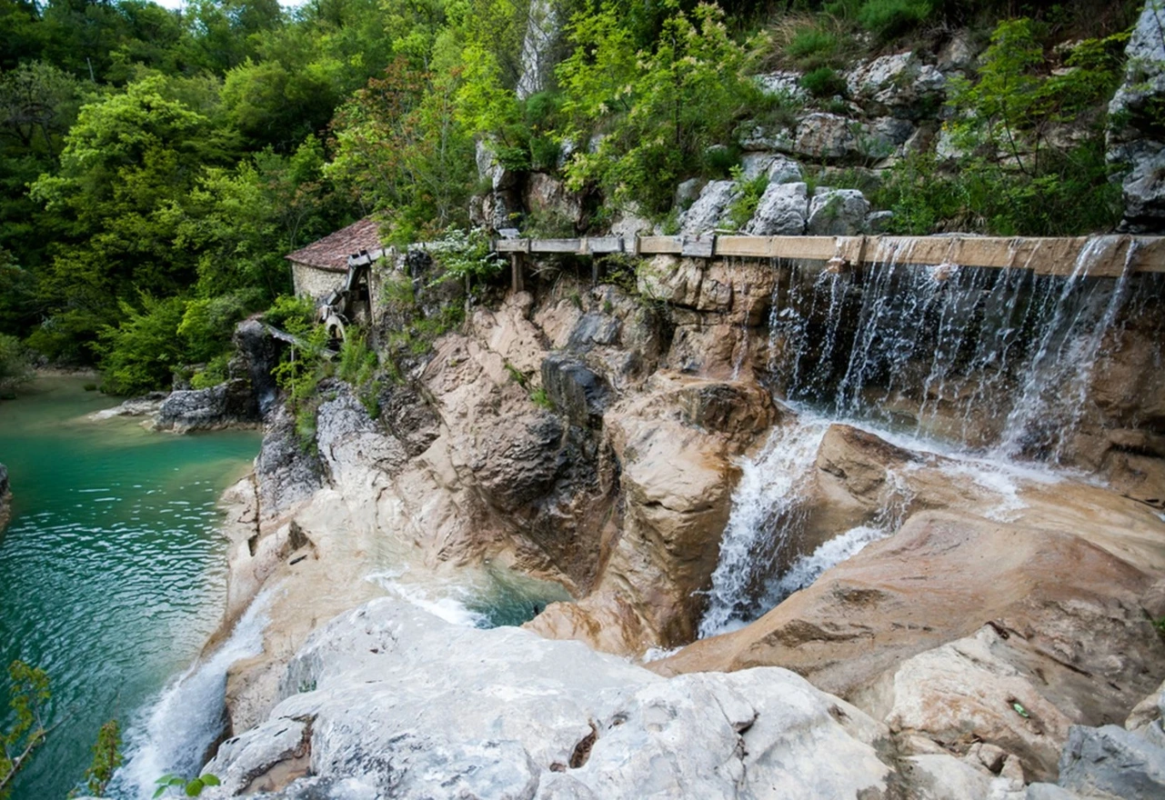 Tirkizna oaza koju je najbolje posjetiti u proljeće