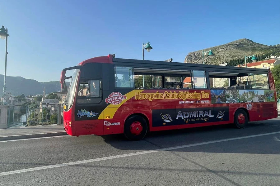 Mostar dobio turistički panoramski autobus
