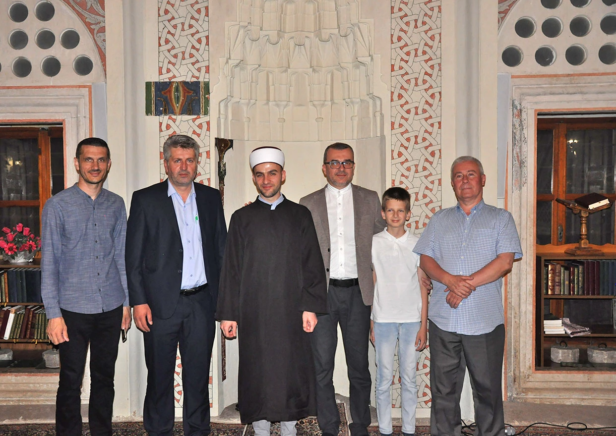 Sjećanje na vakife, profesore i diplomante medrese