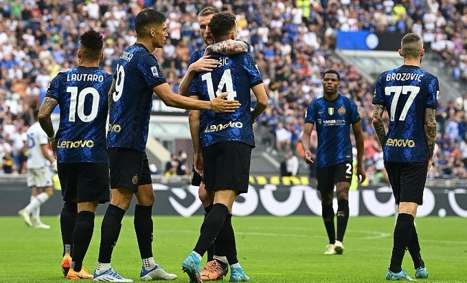 Perišić zabio za vodstvo Intera pa napustio teren na nosilima