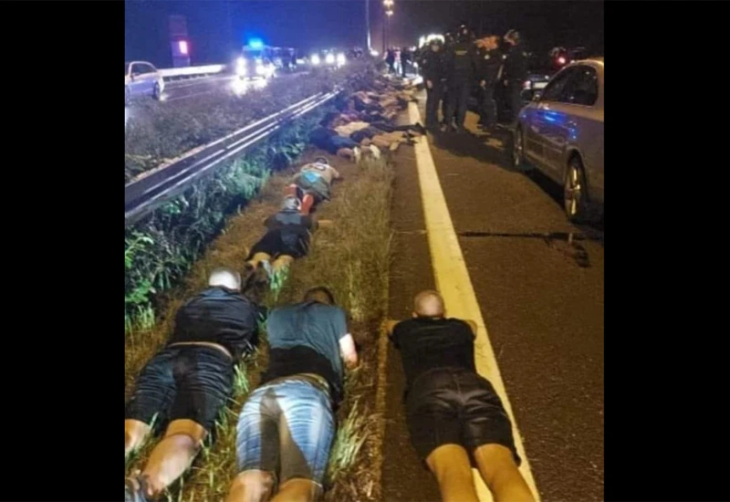 Policija objavila video: Više stotina huligana napalo 16 policajaca