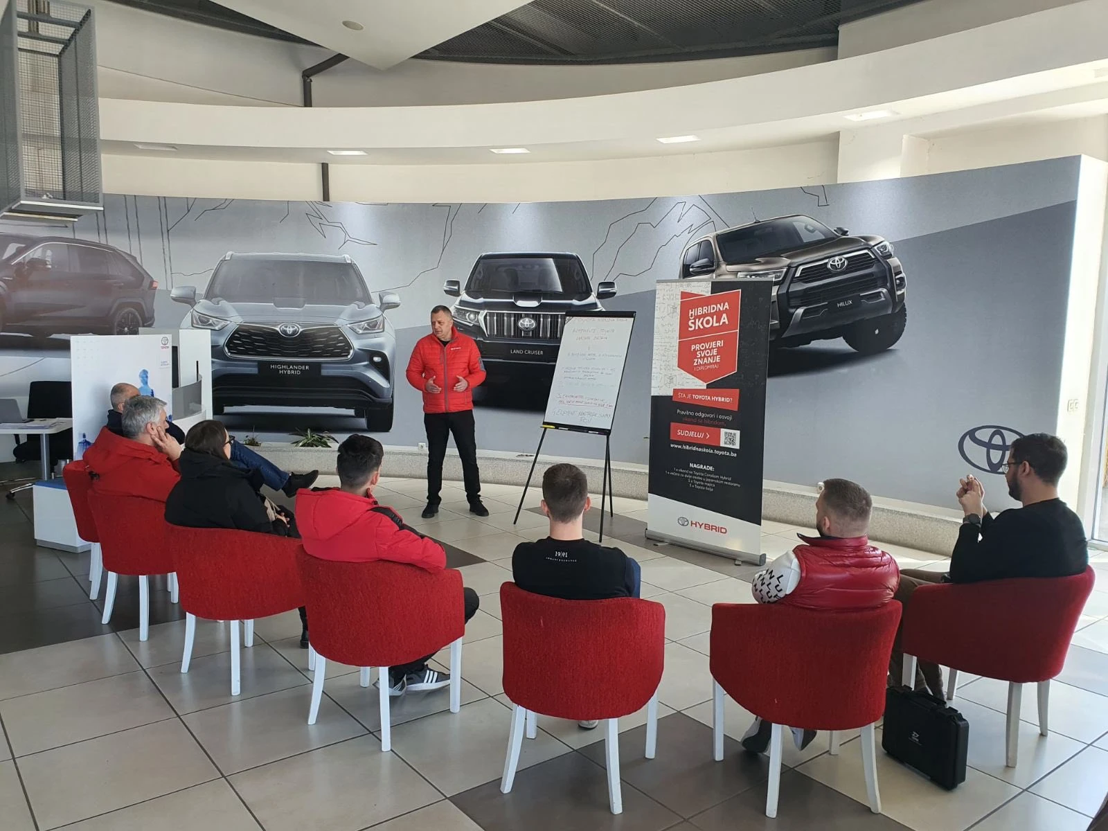 Auto Nuić: Trening hibridne vožnje