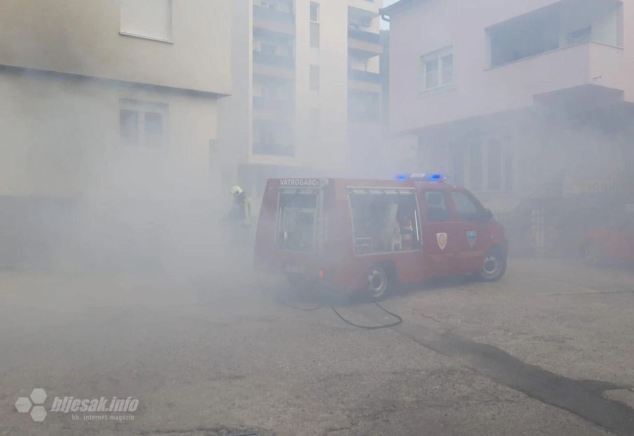 Mostar: Požar u Vatikanu, izgorio motocikl