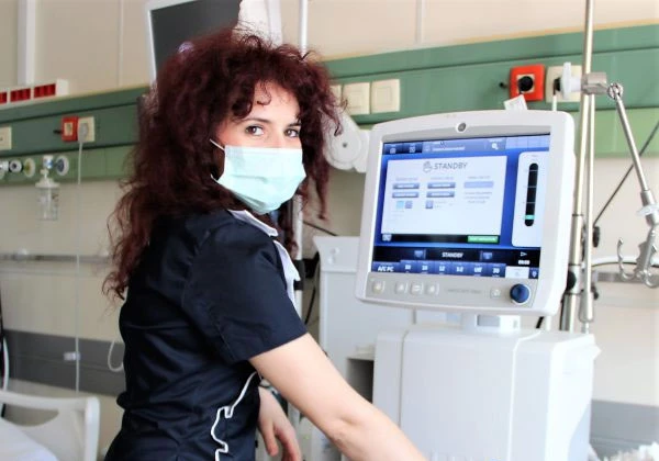 Zahvala ravnatelja SKB-a Mostar medicinskim sestrama i tehničarima