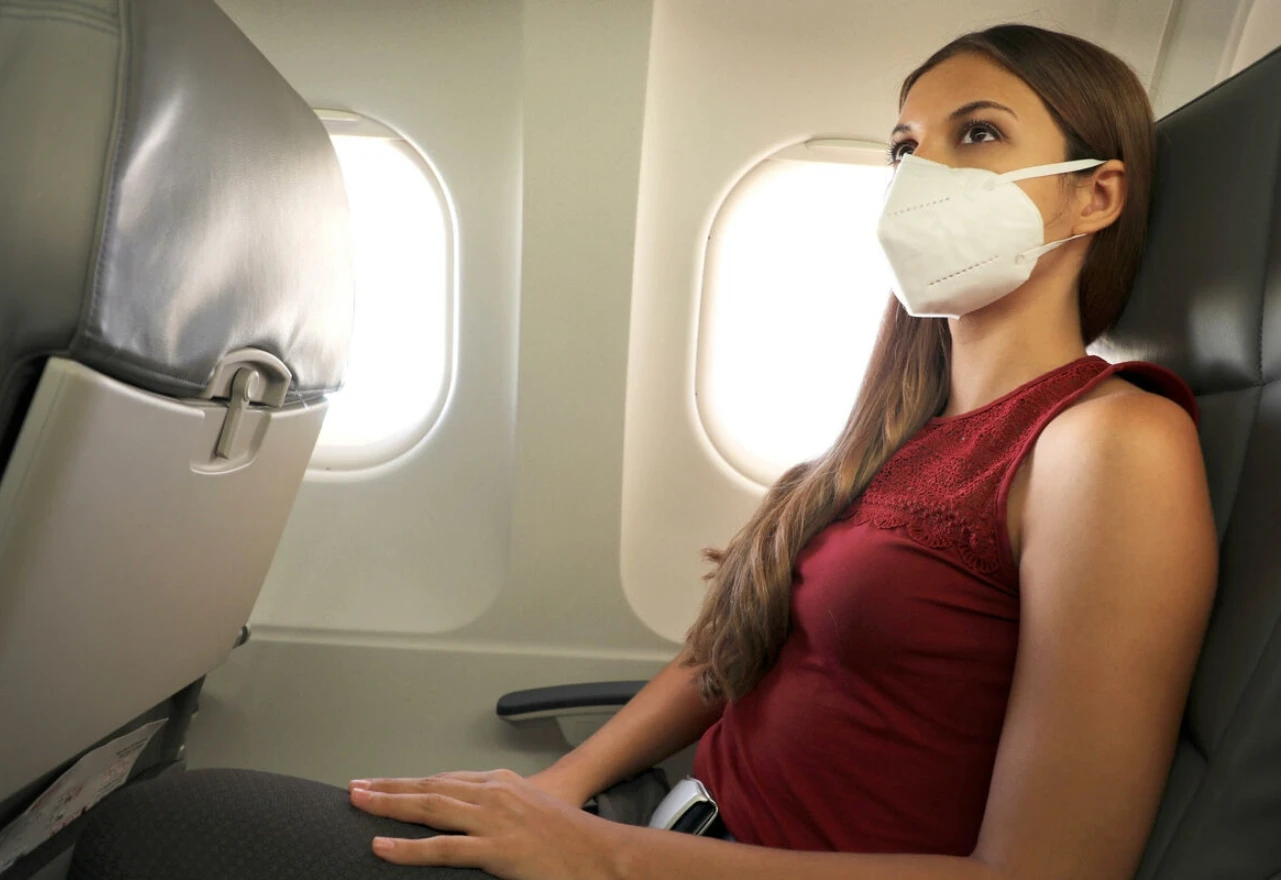 EU ukida maske u avionima i na aerodromima