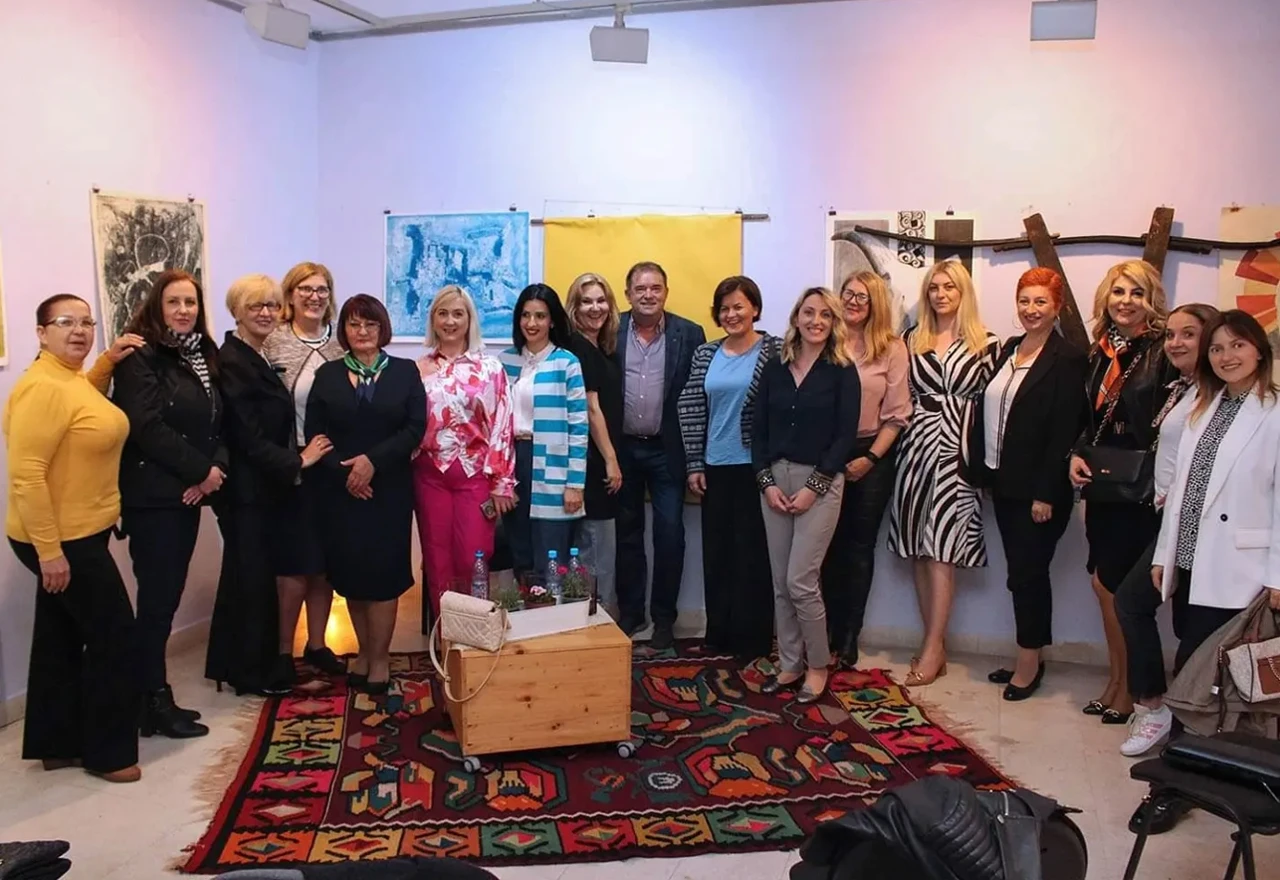 Mostar: Održana tribina ''Nevidljive žene u književnosti Mostara''