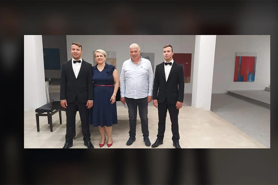 Danijel i Tomislav Perić osvojili prva dva mjesta na pjevačkom natjecanju u Osijeku