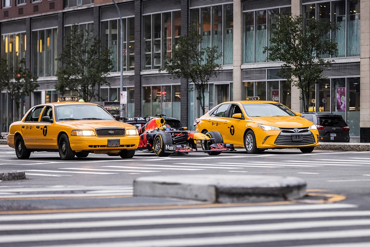 Sergio Perez u bolidu prvaka putovao od New Yorka do Floride