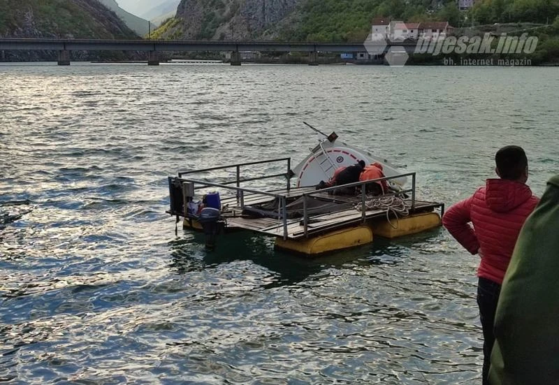 Drežnica: Ronioci izvukli beživotno tijelo vozača autocisterne