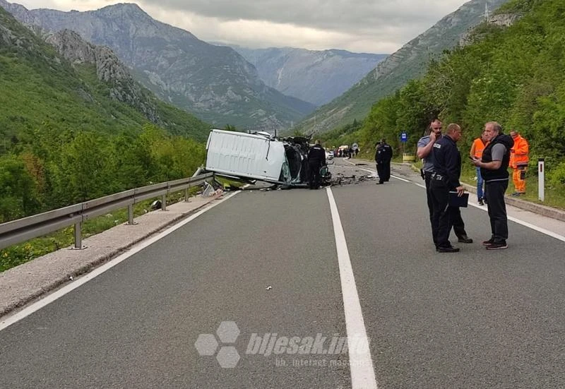Drežnica: Autocisterna sletjela u jezero, više ozlijeđenih