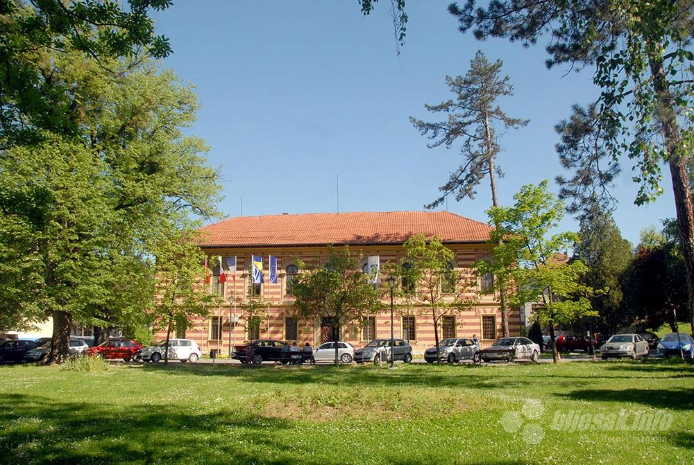 Sarajevo: Jedna osoba ozlijeđena u pucnjavi kod Vijećnice