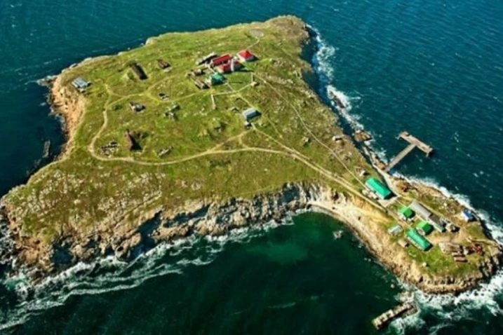 Ukrajinci tvrde da su napali ruske položaje na Zmijskom otoku
