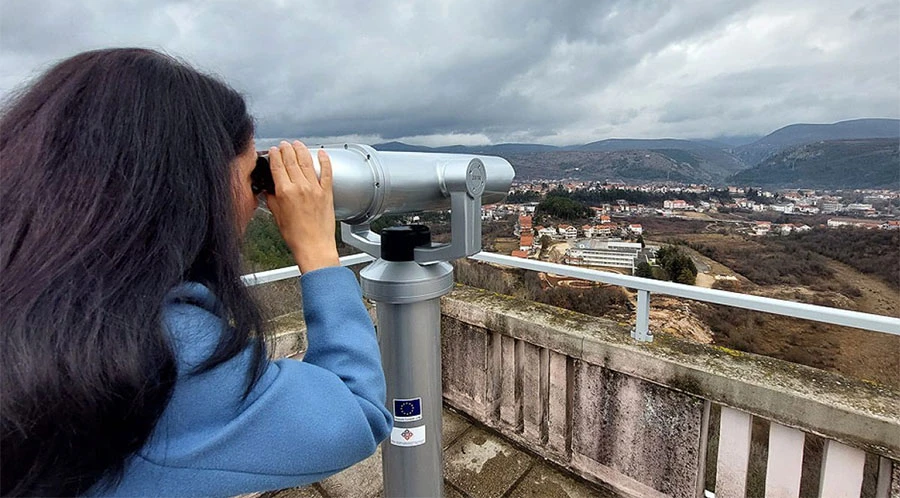 Panoramskim teleskopom promatraj najviši vrh Hercegovine
