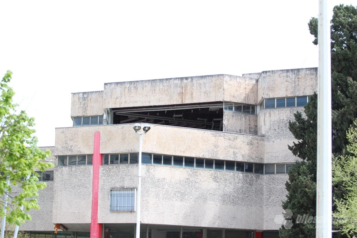 Velike štete u Čapljini: Urušio se krov osnovne škole