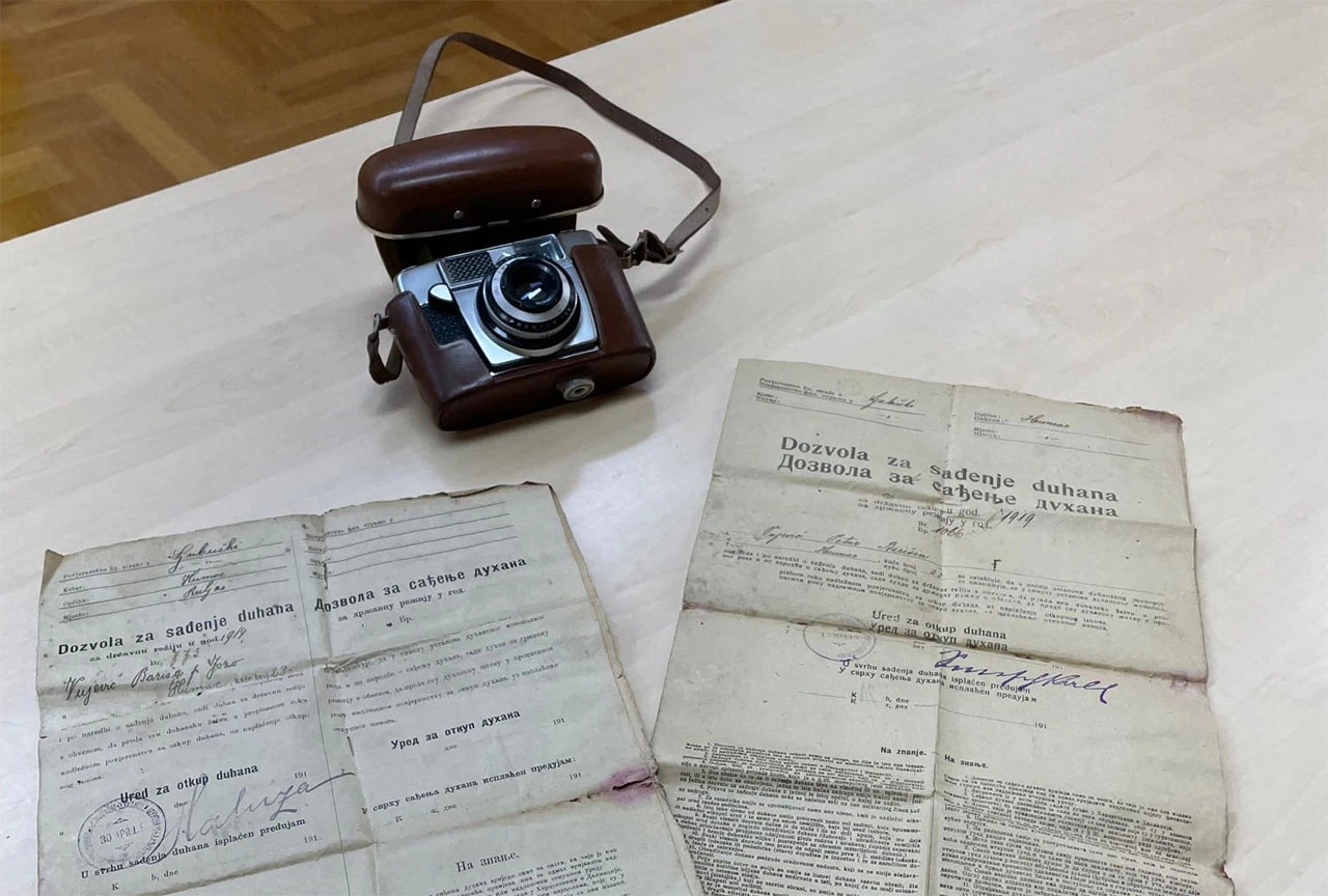 Izlet u prošlost: Pogledajte fotografije dozvola za sadnju duhana iz 1914. i 1919.