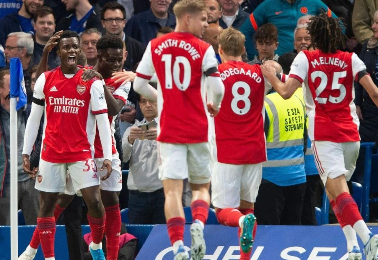 Nketiah sredio Chelsea, City se vratio na vrh