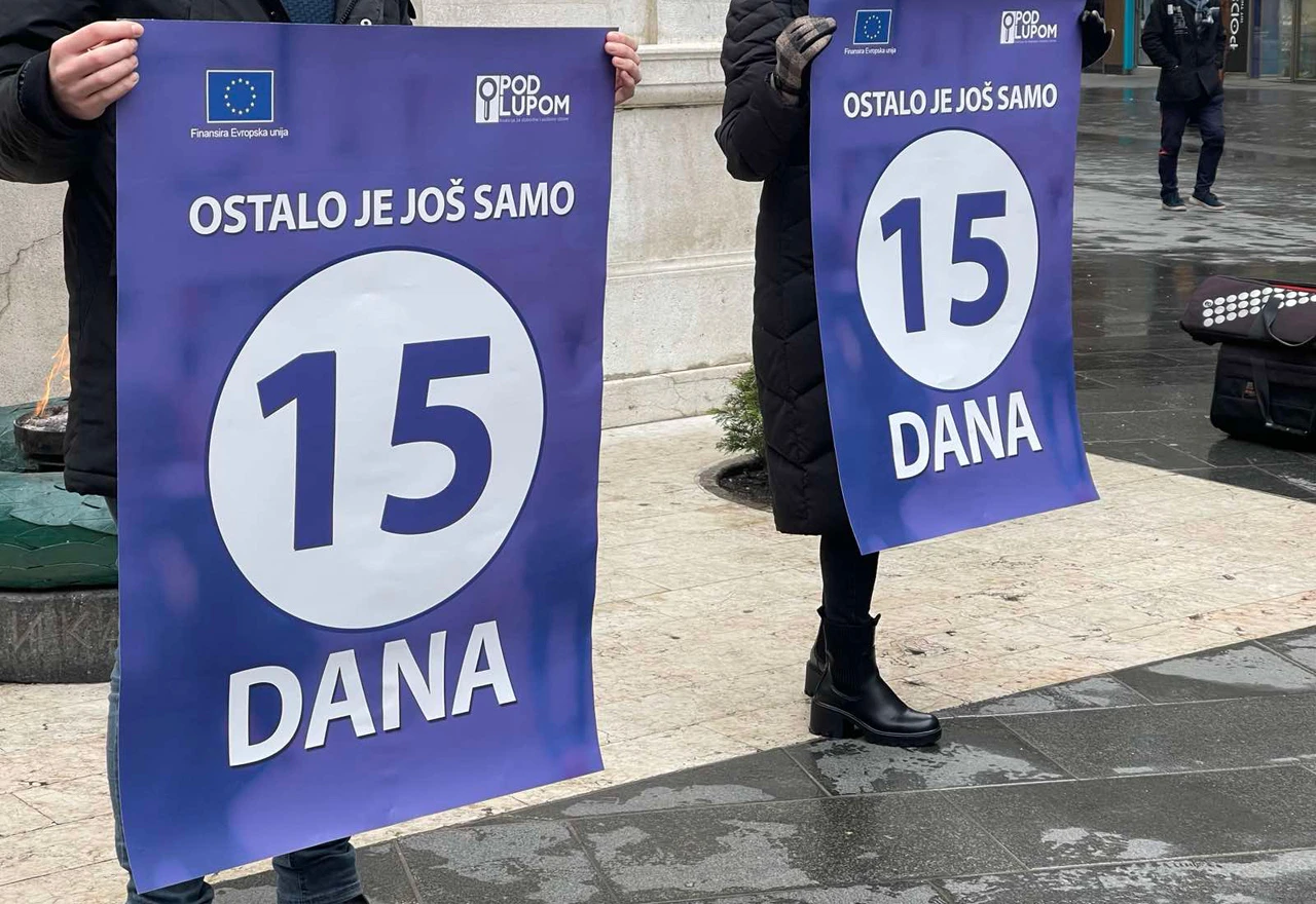 ''Pod lupom'' na ulicama upozorava da je ostalo još malo vremena za izbornu reformu