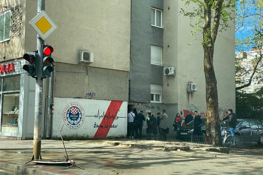 Odgođena deložacija obitelji Alispahić iz stana u Ulici kralja Tomislava