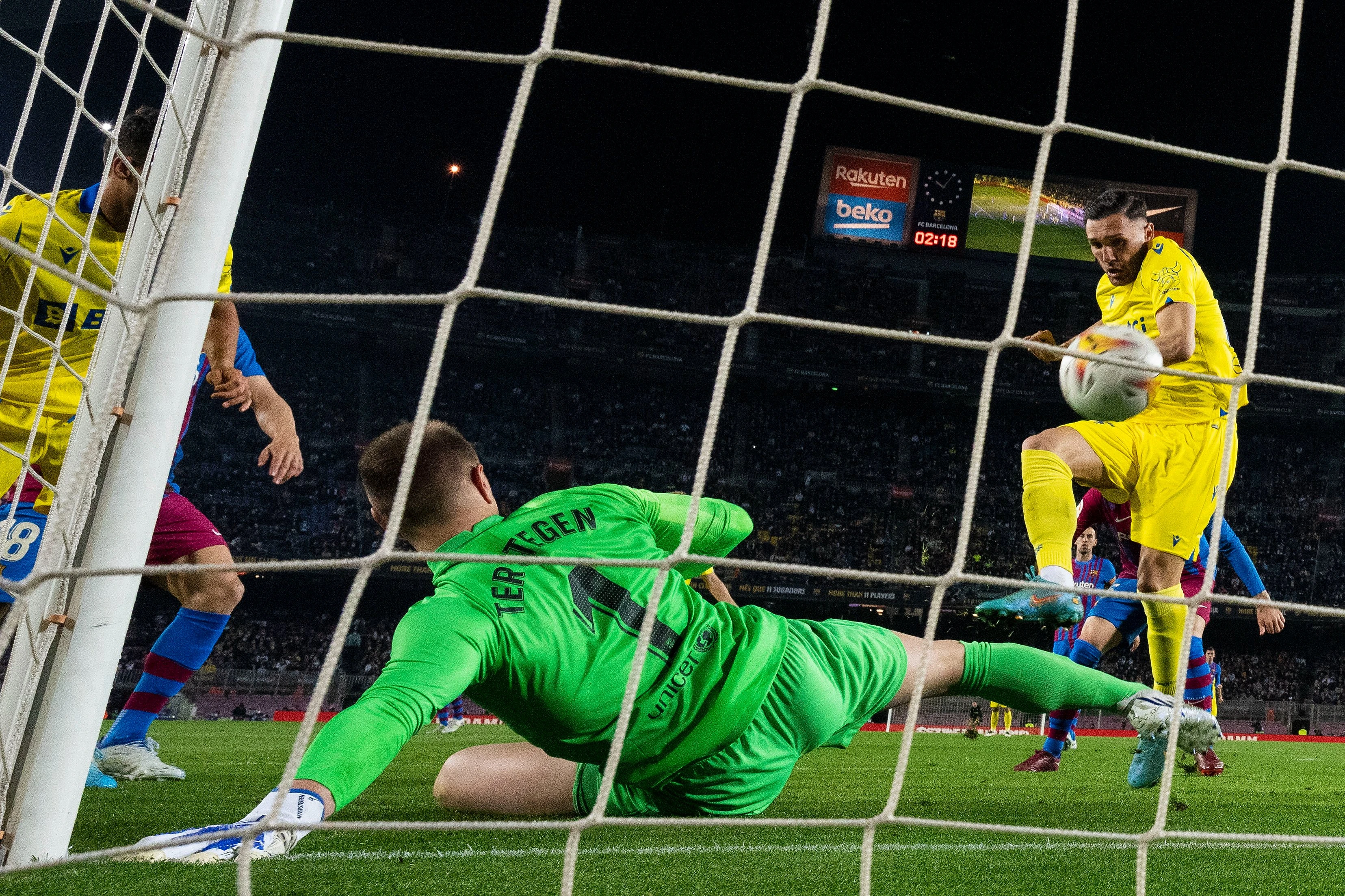 Sindrom 'Eintracht': Cadiz srušio Barcelonu na Campu Nou