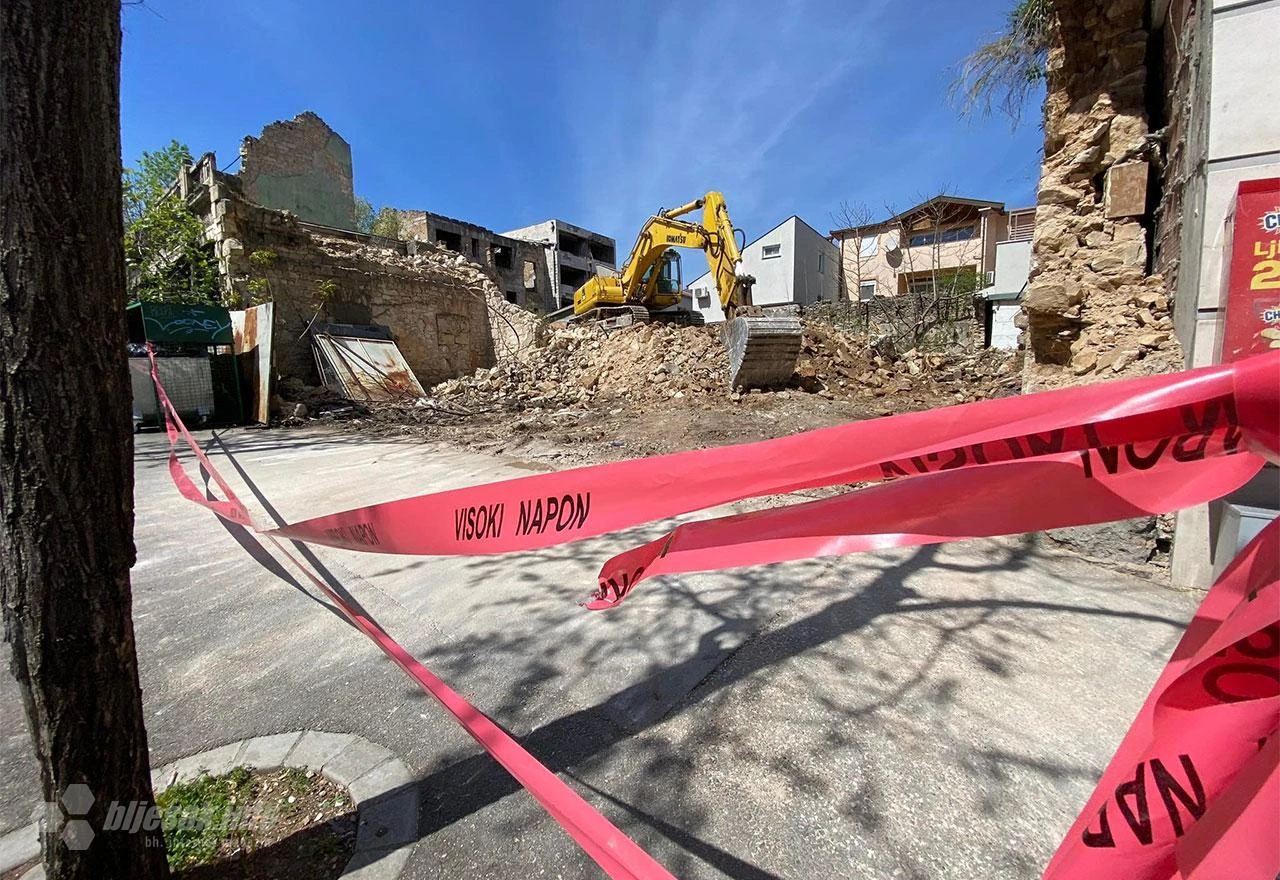 Uklanja se još jedna ratna 'ostavština' u Mostaru