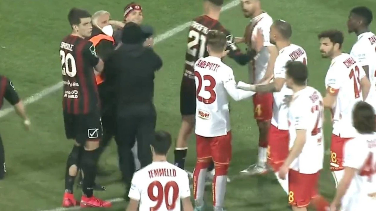 Nevjerojatna utakmica: Osam golova, neredi navijača, prijetnje smrću
