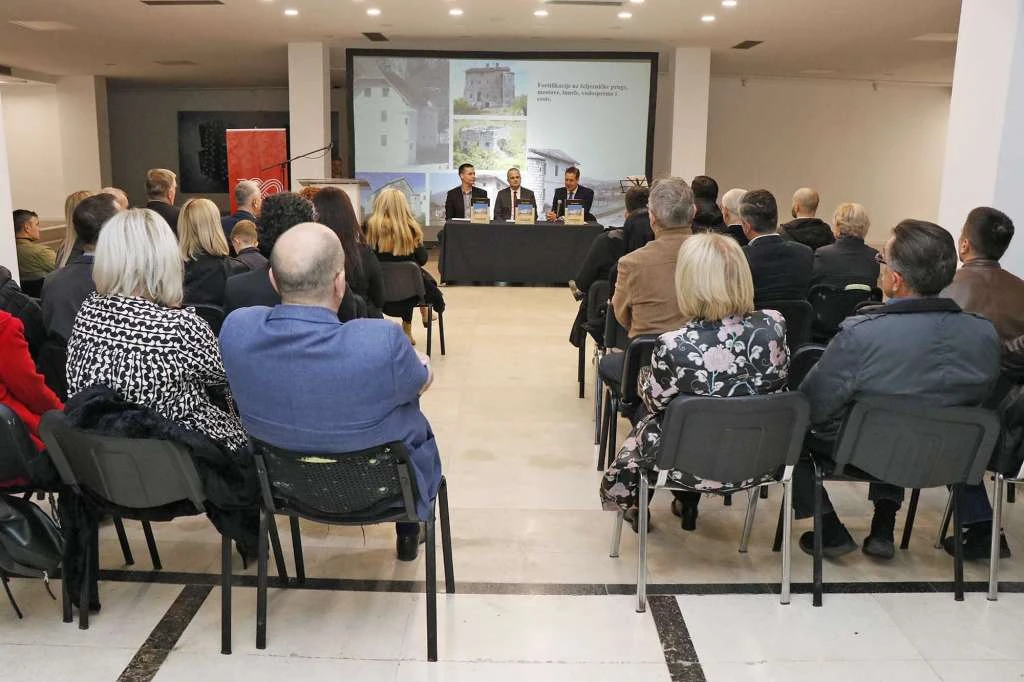 Napretkov tjedan kulture završen promocijom monografije ''Austrougarske utvrde u BiH''