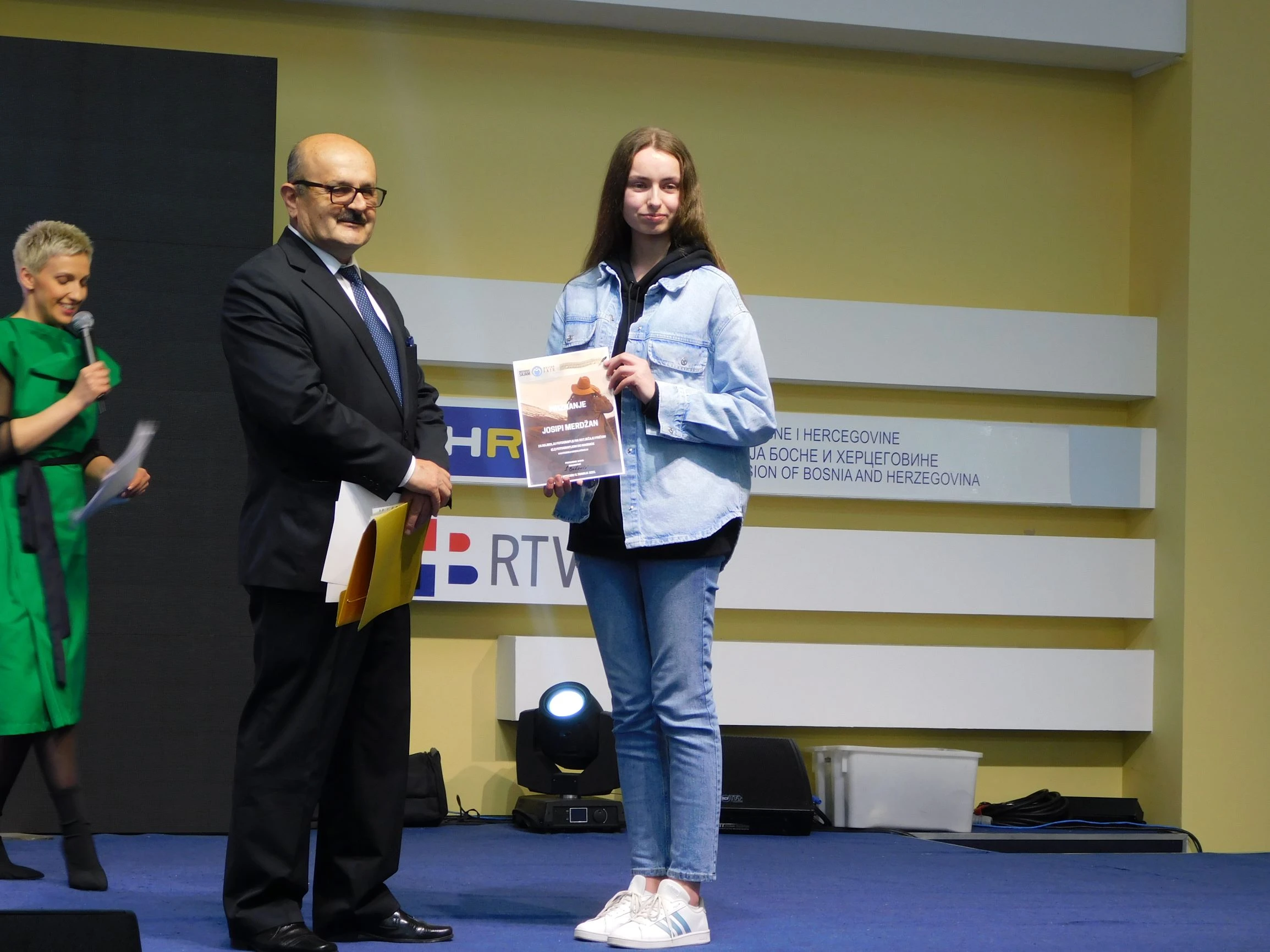Društvo hrvatskih književnika Herceg Bosne dodijelio priznanja i predstavilo roman Cvjetni trn