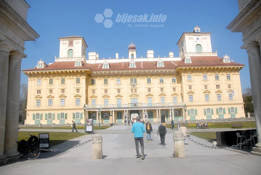 Eisenstadt (Željezno), prijestolnica Gradišća i rusag Esterházyja