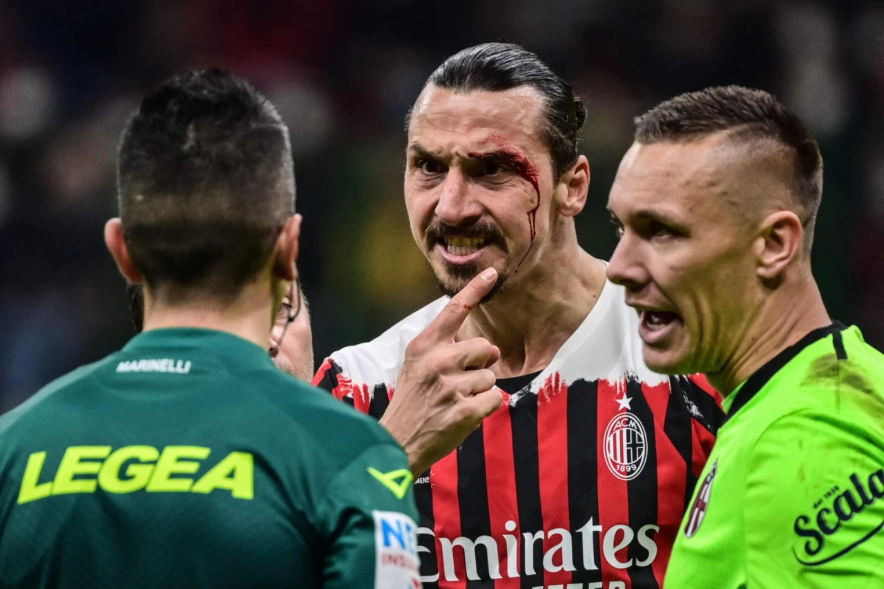 Ibrahimović krvave glave nastavio utakmicu, ljutito urlao na suca