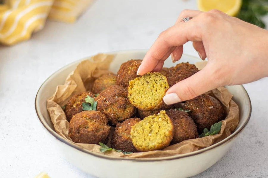 Falafel kuglice - omiljen zdravi fast food