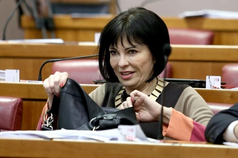 Lovrić-Merzel proglašena krivom za primanje 100 tisuća eura mita