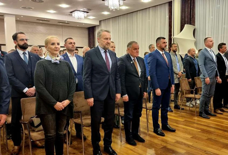 Izetbegović: Dušmani se boje dijaspore
