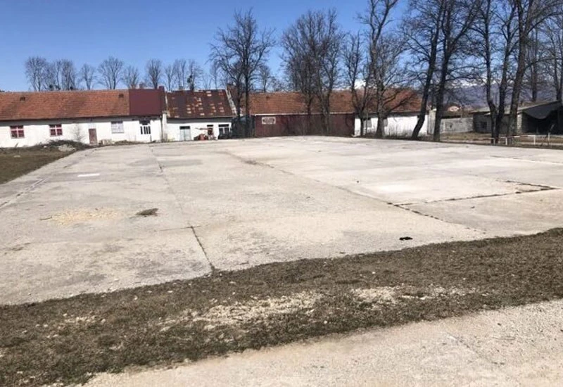 Nevesinje: Dan nakon otvaranja igrališta nestali koševi i golovi